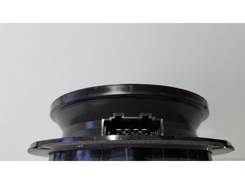 Recambio de sistema audio / radio cd para skoda yeti active referencia OEM IAM 5L0035411J 76419 R