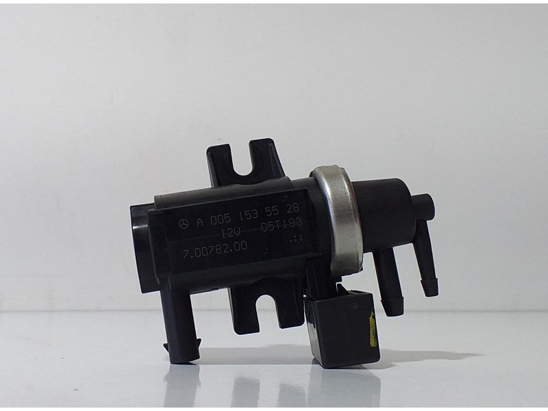 Recambio de valvula aire adicional para mercedes-benz clase b (w245) 200 cdi (245.208) referencia OEM IAM A0051535528 69228 