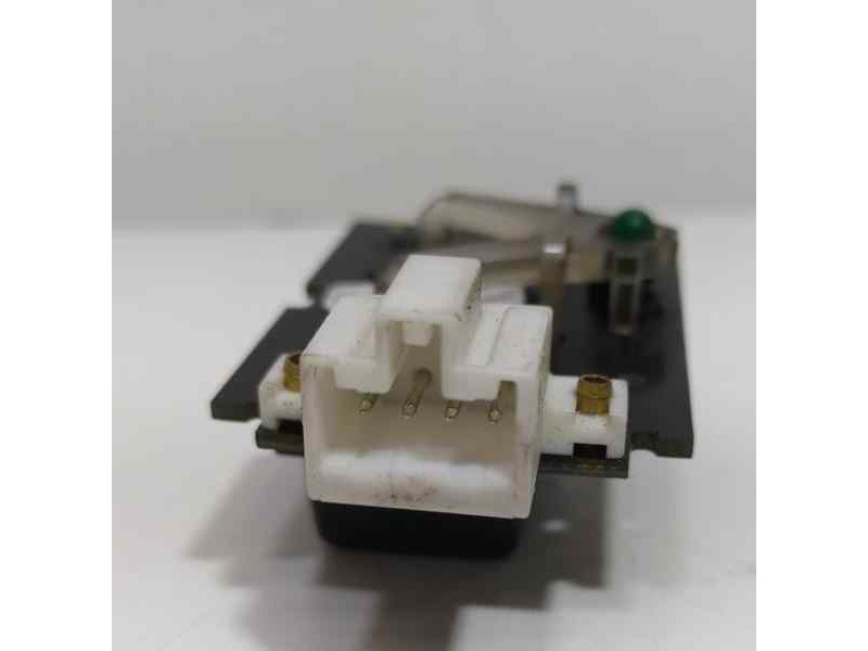 Recambio de mando elevalunas trasero izquierdo para land rover range rover (lp) 4.6 referencia OEM IAM 46D 82511 