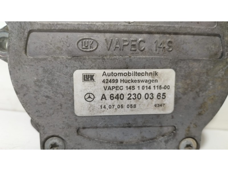 Recambio de depresor freno / bomba vacio para mercedes-benz clase b (w245) 200 cdi (245.208) referencia OEM IAM A6402300365 6924