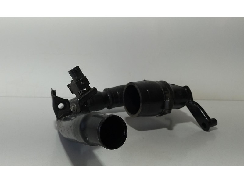 Recambio de tubo para toyota corolla (e12) 2.0 d-4d linea sol berlina referencia OEM IAM 1CDFTV 69270 