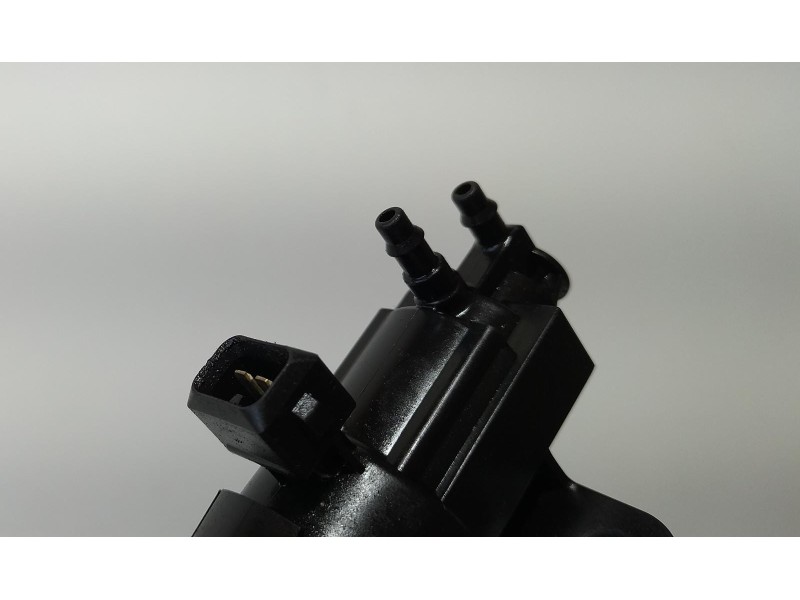 Recambio de valvula aire adicional para renault megane i scenic (ja0) 1.9dti alize referencia OEM IAM 7700109099 69274 