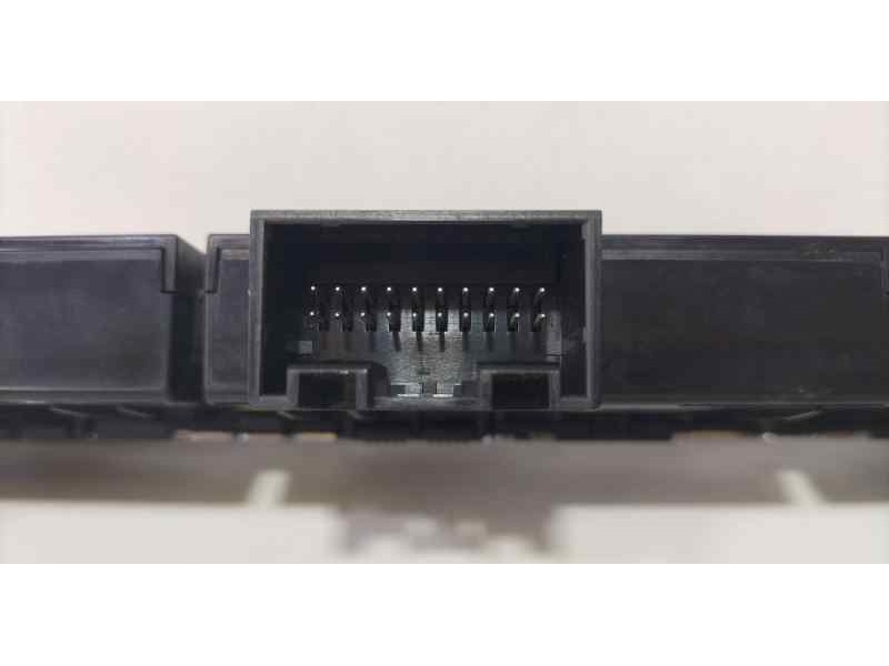 Recambio de warning para audi a3 sportback (8va) ambiente referencia OEM IAM 8V0925301CD 87163 