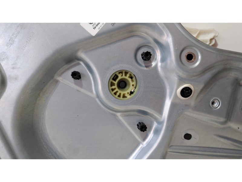 Recambio de elevalunas trasero izquierdo para skoda yeti active referencia OEM IAM 5L0839401B 76445 R