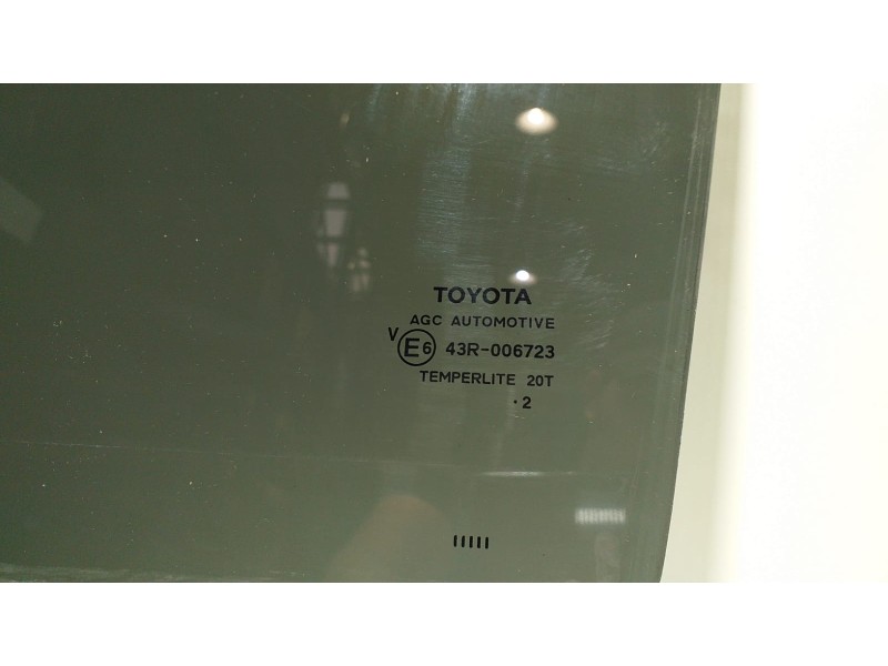 Recambio de luna trasera izquierda para toyota avensis cross sport (t27) comfort referencia OEM IAM 1ADFTV 55275 