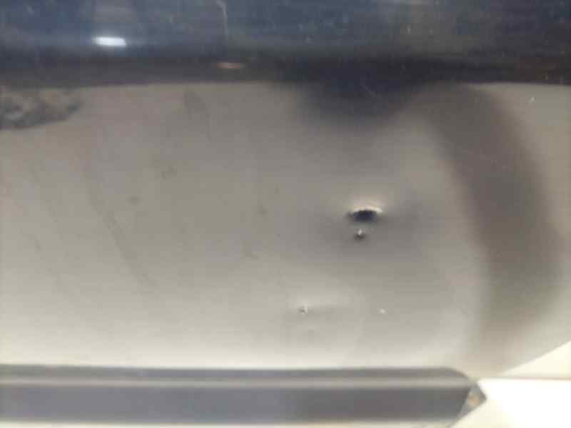 Recambio de puerta delantera derecha para land rover discovery (lt) td5 referencia OEM IAM BDA700180 82622 