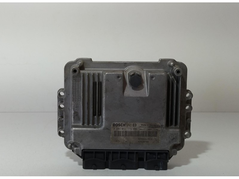 Recambio de centralita motor uce para renault scenic ii confort dynamique referencia OEM IAM 8200391966 69286 R