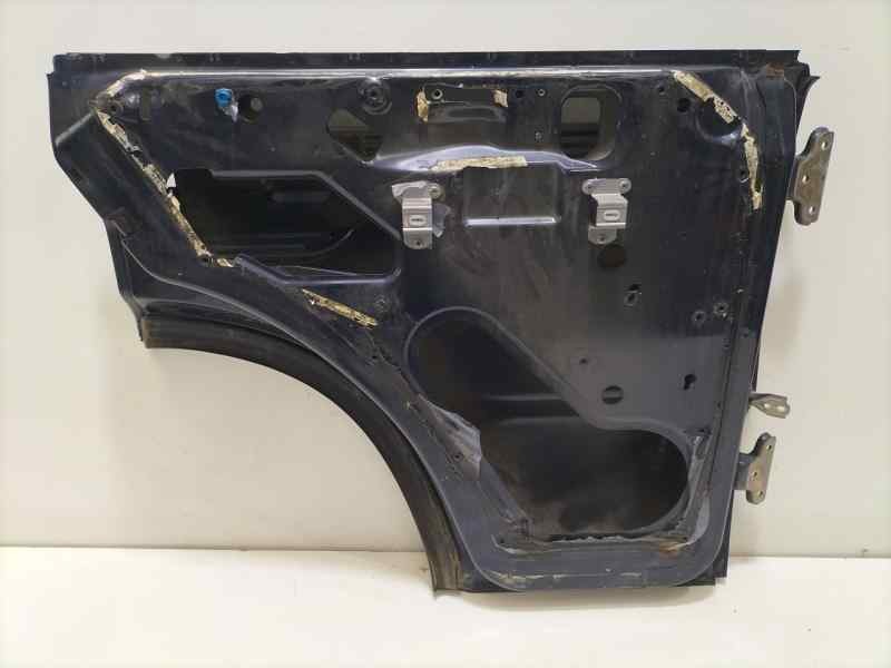 Recambio de puerta trasera izquierda para land rover discovery (lt) td5 referencia OEM IAM BFA700070 82623 