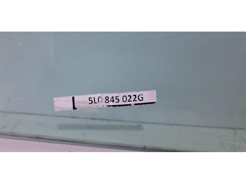 Recambio de luna delantera derecha para skoda yeti active referencia OEM IAM 5L0845022G 76450 R