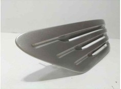 Recambio de molduras traseras para toyota land cruiser (j9) td gx (5-ptas.) referencia OEM IAM 1KZTE 82629  2