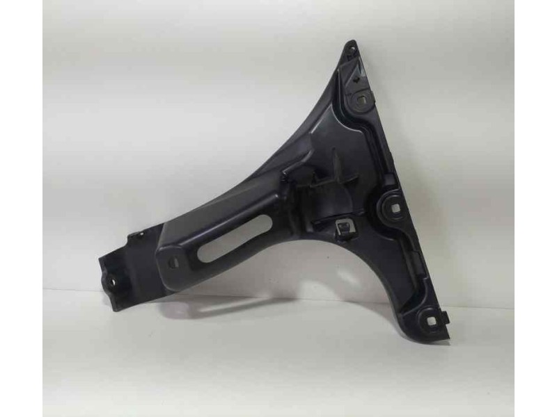 Recambio de molduras traseras para bmw serie 5 berlina (e60) 520d referencia OEM IAM 51127178186 87172 