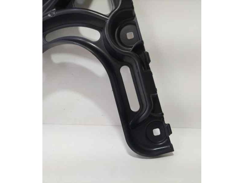 Recambio de molduras traseras para bmw serie 5 berlina (e60) 520d referencia OEM IAM 51127178185 87173 