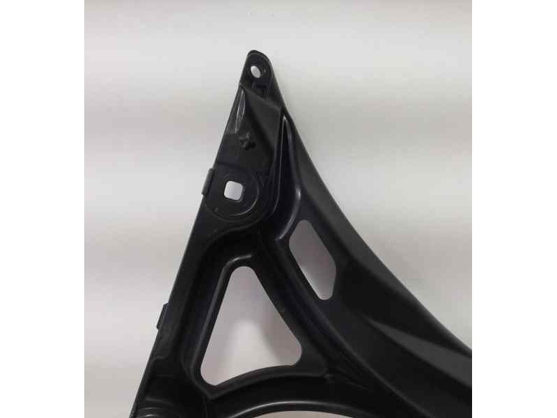 Recambio de molduras traseras para bmw serie 5 berlina (e60) 520d referencia OEM IAM 51127178185 87173 