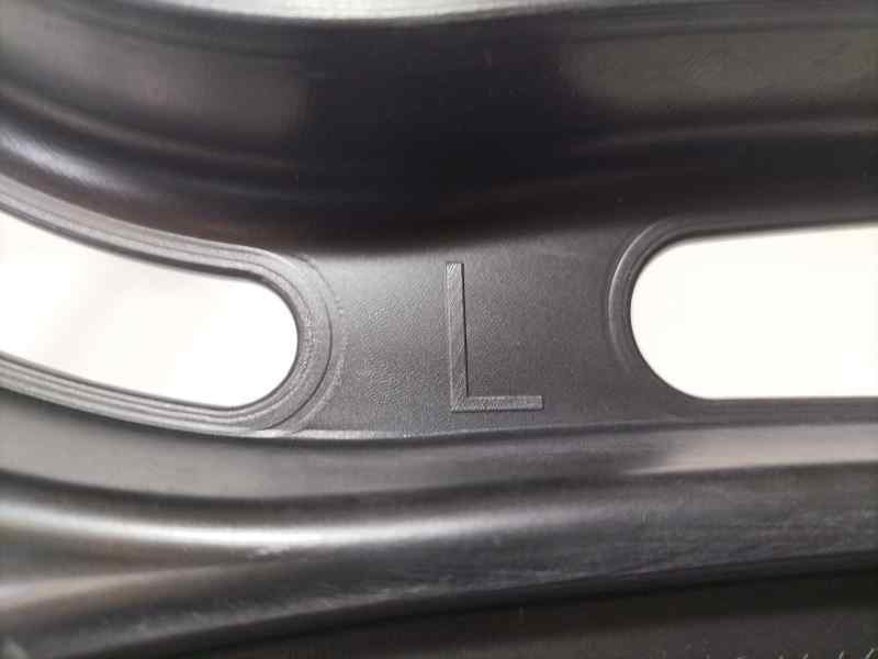 Recambio de molduras traseras para bmw serie 5 berlina (e60) 520d referencia OEM IAM 51127178185 87173 