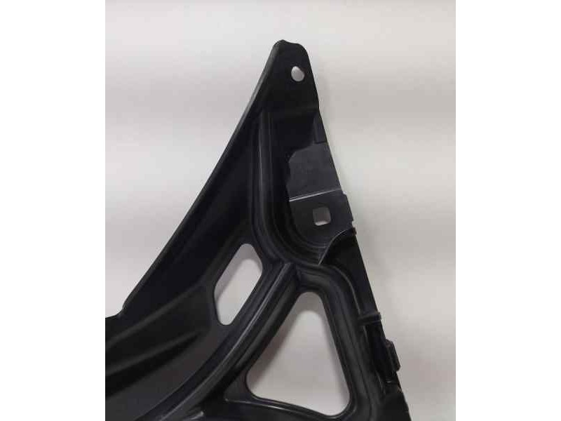 Recambio de molduras traseras para bmw serie 5 berlina (e60) 520d referencia OEM IAM 51127178185 87173 