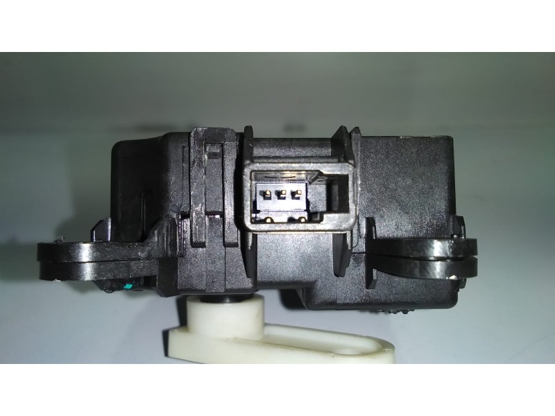 Recambio de motor apertura trampillas climatizador para nissan juke (f15) acenta referencia OEM IAM 277301KA0A 47448 