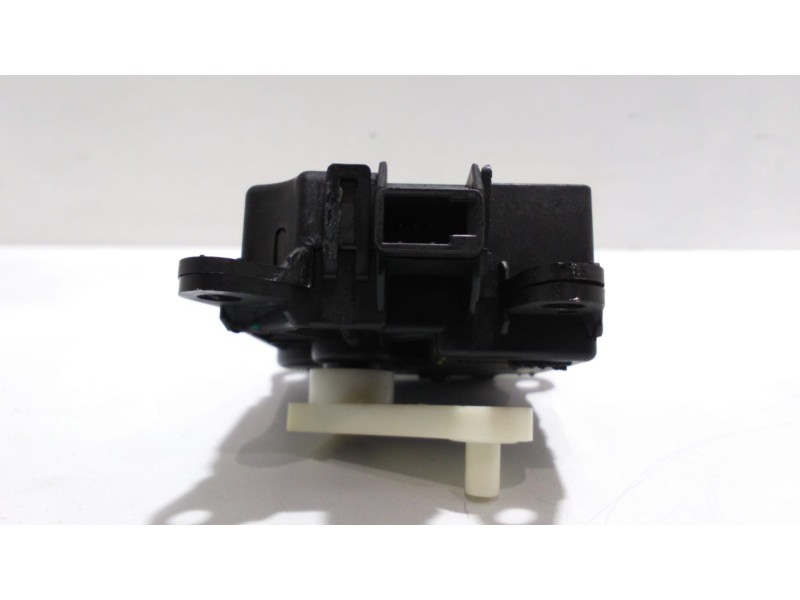 Recambio de motor apertura trampillas climatizador para nissan juke (f15) acenta referencia OEM IAM 277301KA0A 47448 