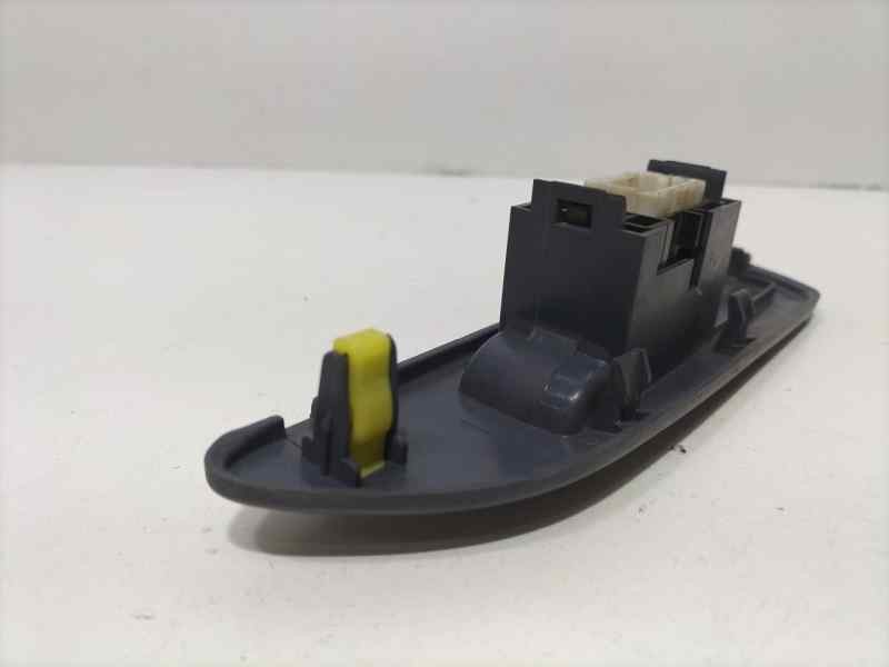 Recambio de mando elevalunas trasero izquierdo para toyota land cruiser (j9) td gx (5-ptas.) referencia OEM IAM 7421660080 82641