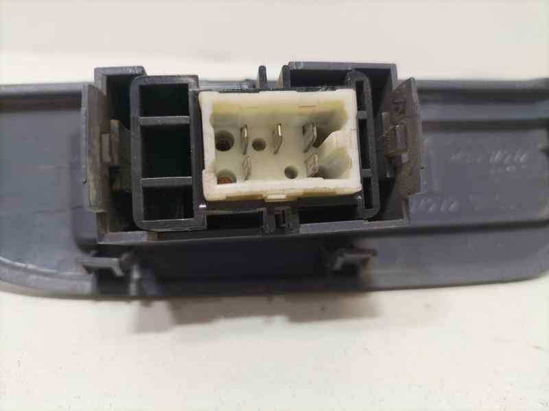 Recambio de mando elevalunas trasero izquierdo para toyota land cruiser (j9) td gx (5-ptas.) referencia OEM IAM 7421660080 82641