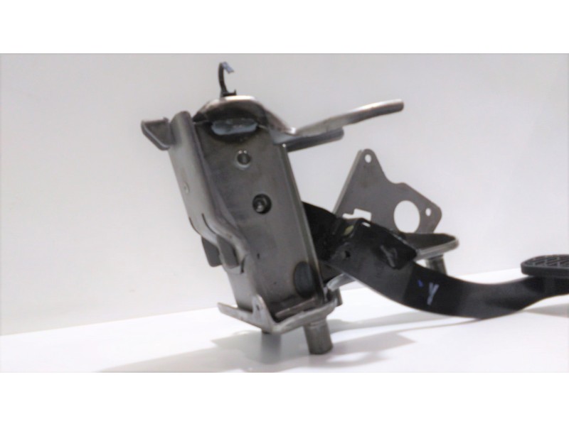 Recambio de pedal freno para nissan juke (f15) acenta referencia OEM IAM 465011KA2B 47460 