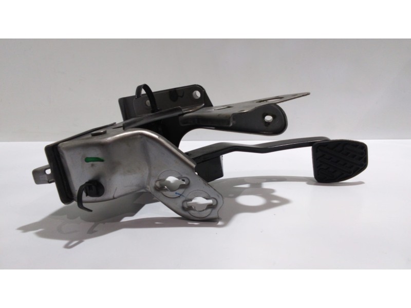 Recambio de pedal freno para nissan juke (f15) acenta referencia OEM IAM 465011KA2B 47460 