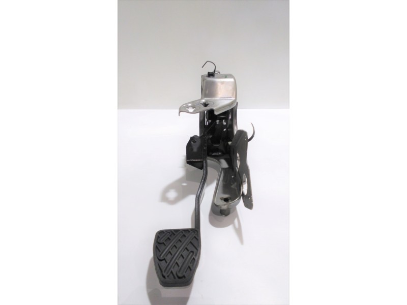 Recambio de pedal freno para nissan juke (f15) acenta referencia OEM IAM 465011KA2B 47460 