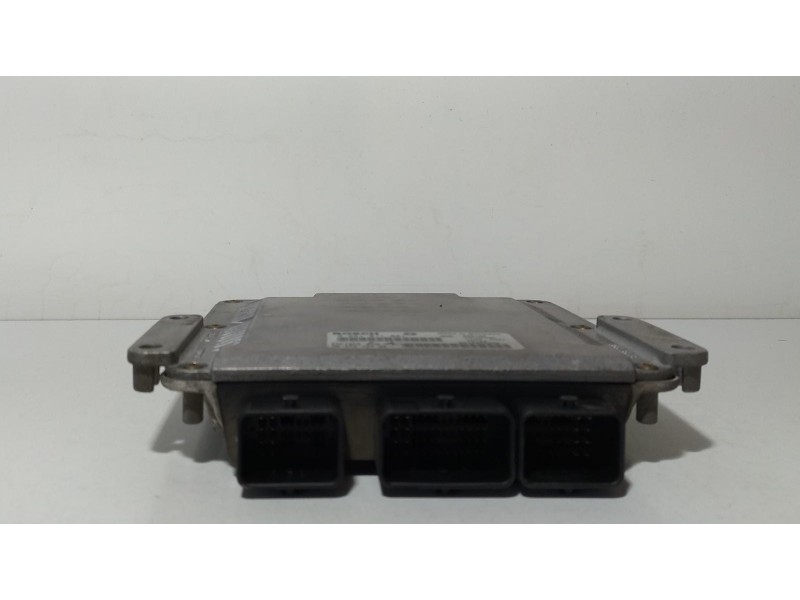 Recambio de centralita motor uce para peugeot 307 (s1) xs referencia OEM IAM 9647472780 69336 R