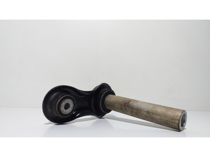 Recambio de soporte brazo suspension trasero izquierdo para bmw x6 (e71) 3.5d referencia OEM IAM 6774477 59489 