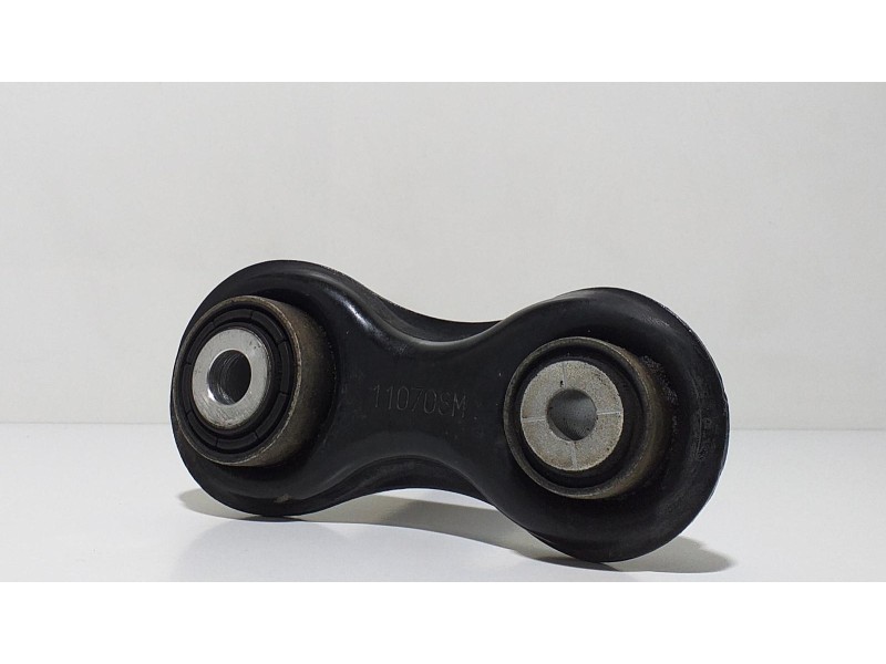 Recambio de soporte brazo suspension trasero izquierdo para bmw x6 (e71) 3.5d referencia OEM IAM 6774477 59489 