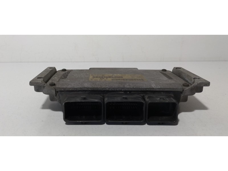 Recambio de centralita motor uce para citroën saxo 1.5 d x referencia OEM IAM 9630059880 69351 R
