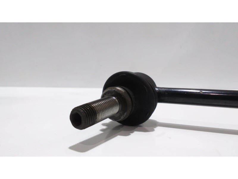 Recambio de bieleta estabilizadora delantera derecha para nissan juke (f15) acenta referencia OEM IAM K9K 47472 