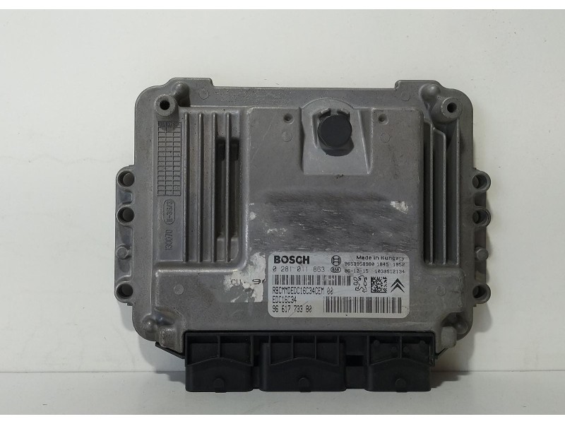 Recambio de centralita motor uce para citroën c4 coupe collection referencia OEM IAM 9661773380 69357 R