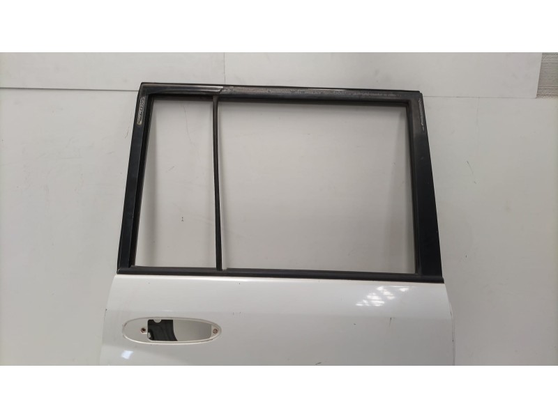 Recambio de puerta trasera derecha para toyota land cruiser (j10) 4.2 24v turbodiesel cat referencia OEM IAM 1HDFTE 76474 R