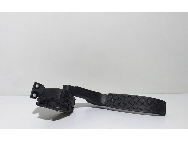 Recambio de potenciometro pedal para porsche cayenne (typ 9pa) 4.5 v8 cat referencia OEM IAM 7L0723507D 66746 