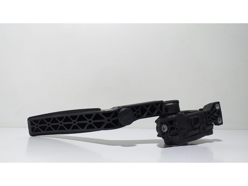 Recambio de potenciometro pedal para porsche cayenne (typ 9pa) 4.5 v8 cat referencia OEM IAM 7L0723507D 66746 