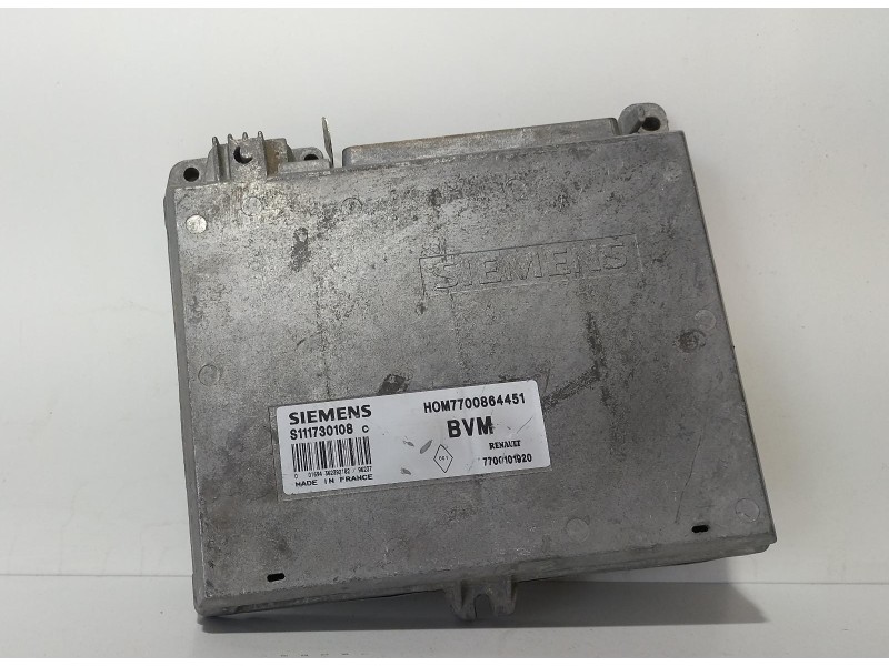 Recambio de centralita motor uce para renault megane i berlina hatchback (ba0) 1.4e rl referencia OEM IAM 7700864451 69358 R