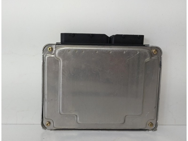 Recambio de centralita motor uce para audi a6 berlina (4b2) 2.5 v6 24v tdi referencia OEM IAM 4B2907401 69362 R