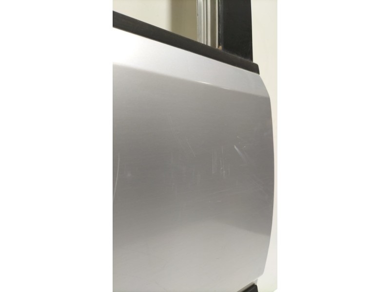 Recambio de puerta trasera derecha para nissan terrano/terrano.ii (r20) aventura referencia OEM IAM 821001F130 76479 