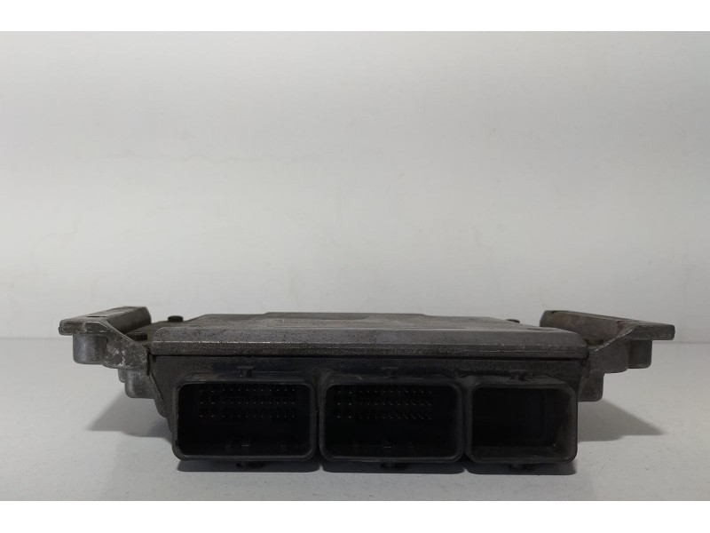 Recambio de centralita motor uce para citroën saxo 1.5 d image referencia OEM IAM 9630059880 69368 R