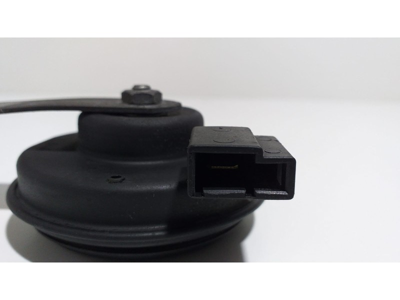 Recambio de claxon para suzuki grand vitara jb (jt) 2.0 jlx-a (5-ptas.) referencia OEM IAM 2721001810H 55354 