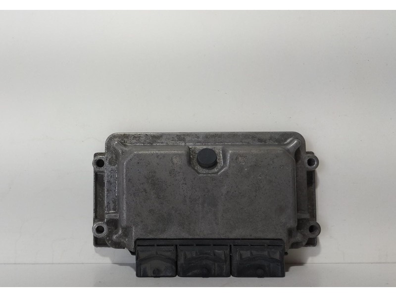 Recambio de centralita motor uce para citroën saxo 1.5 d tentation referencia OEM IAM 9630059880 69372 R