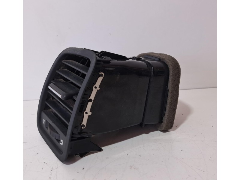 Recambio de rejilla aireadora para skoda yeti active referencia OEM IAM 5L0819701 76523 R