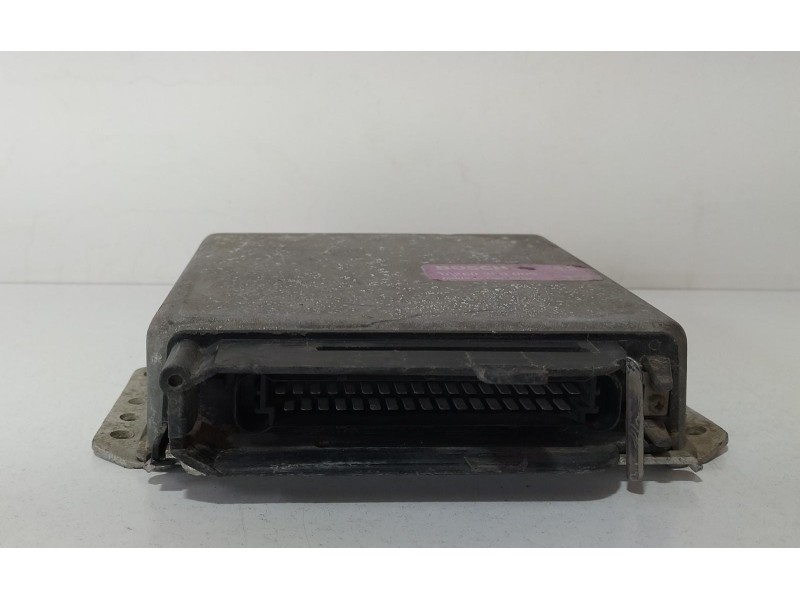 Recambio de centralita motor uce para bmw serie 3 berlina (e30) 316 referencia OEM IAM 0260200005 69393 R