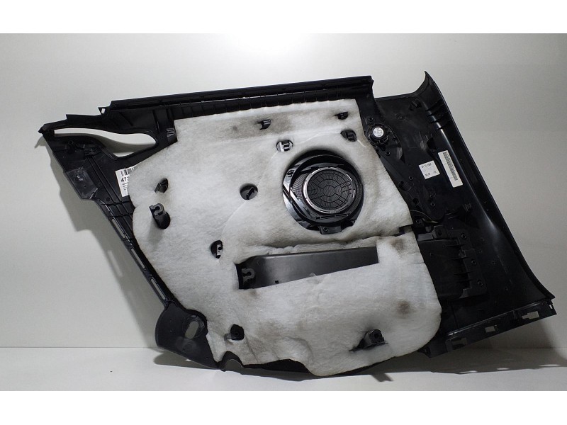 Recambio de guarnecido puerta trasera derecha para audi a5 coupe (8t) 2.0 tdi referencia OEM IAM 8T0867036 59565 