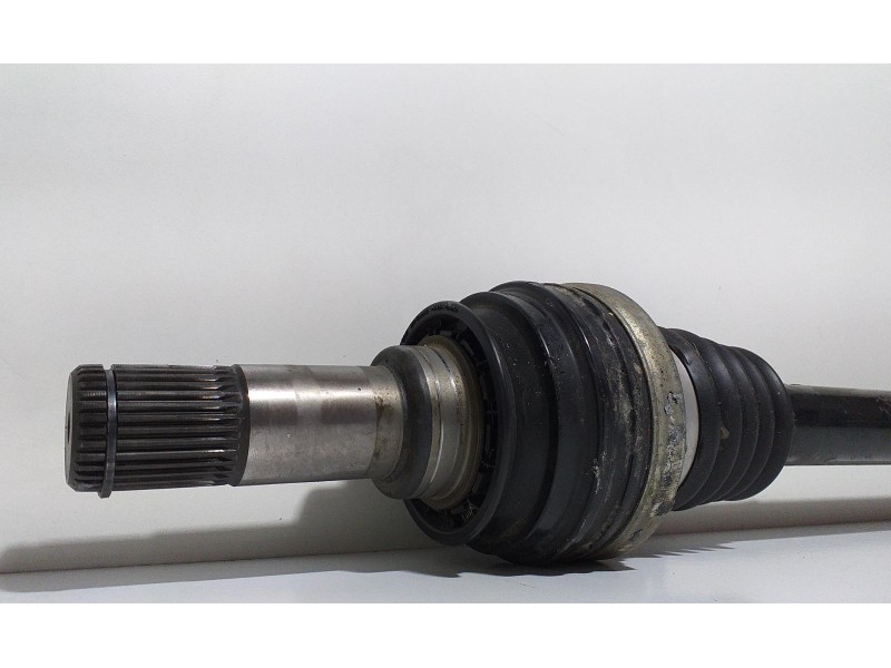 Recambio de transmision trasera derecha para porsche cayenne (typ 92aa) gts referencia OEM IAM 7P0501201D 66769 