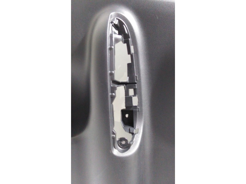 Recambio de guarnecido puerta trasera derecha para nissan juke (f15) acenta referencia OEM IAM 829221KB0A 47528 