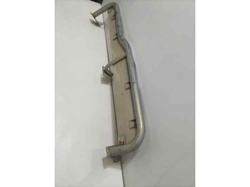 Recambio de estribo para nissan terrano/terrano.ii (r20) comfort referencia OEM IAM 3PUERTAS 82667 