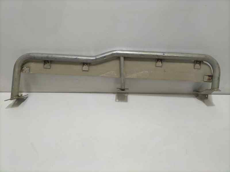 Recambio de estribo para nissan terrano/terrano.ii (r20) comfort referencia OEM IAM 3PUERTAS 82667 