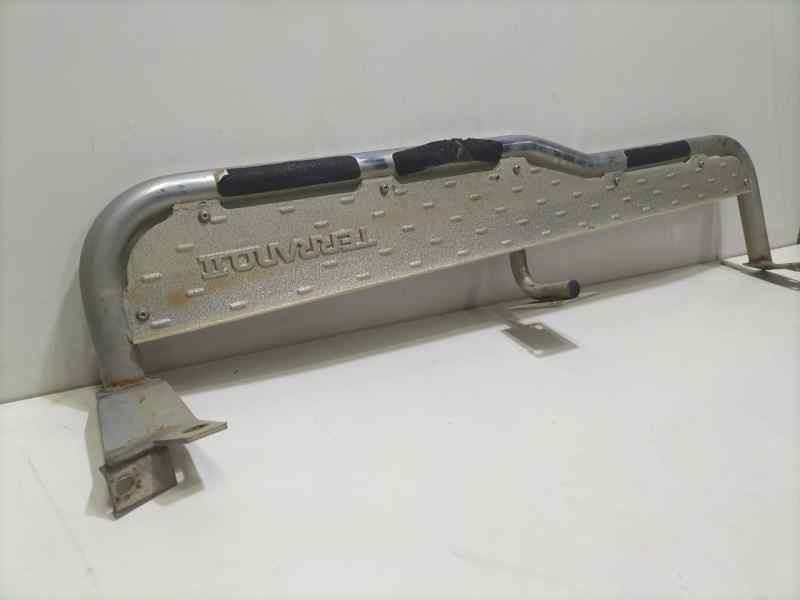 Recambio de estribo para nissan terrano/terrano.ii (r20) comfort referencia OEM IAM 3PUERTAS 82667 