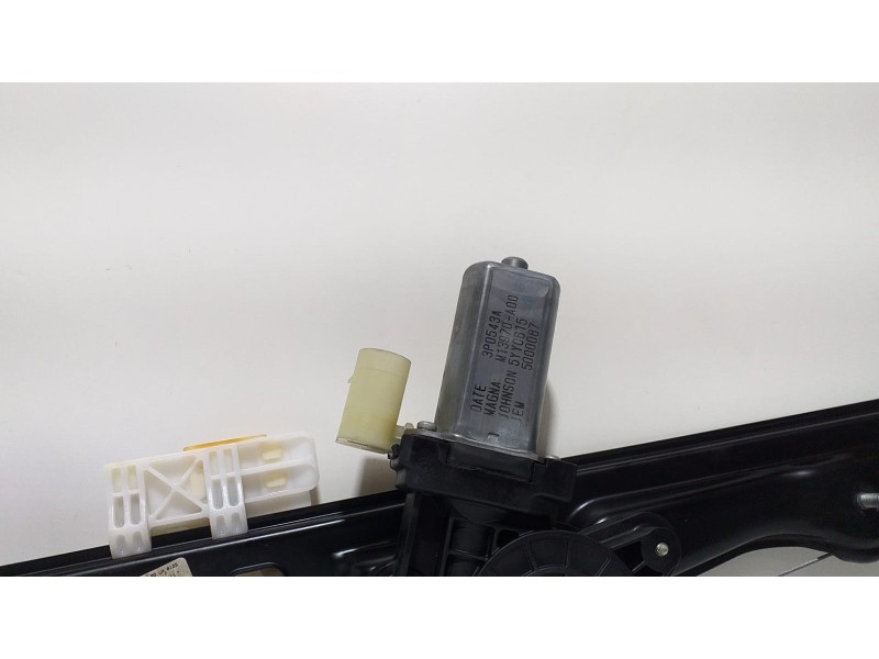 Recambio de elevalunas trasero izquierdo para bmw serie 1 lim. (f20) 116d referencia OEM IAM 7242555 59673 